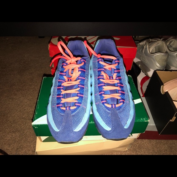 PRICE DROP ! 
Nike air max 95 blue and pink - Picture 2 of 7